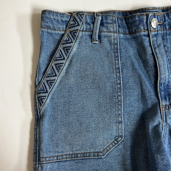 Knox Rose denim shorts - Picture 2 of 8